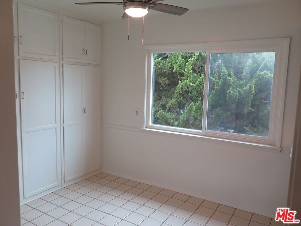 2221 Ocean Park Boulevard - Photo 4