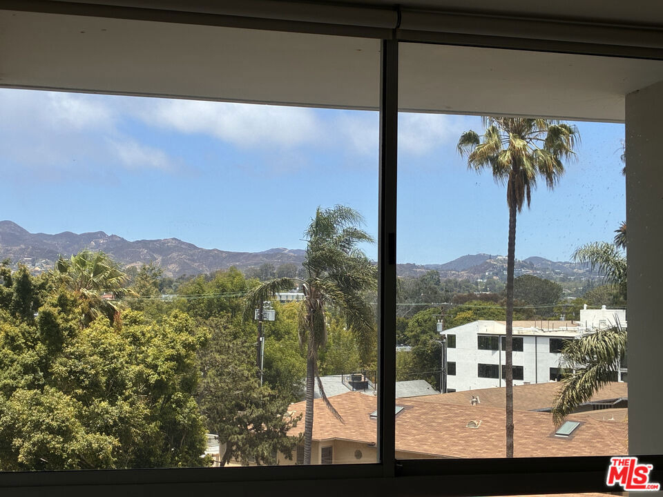 201 Ocean Avenue - Photo 23