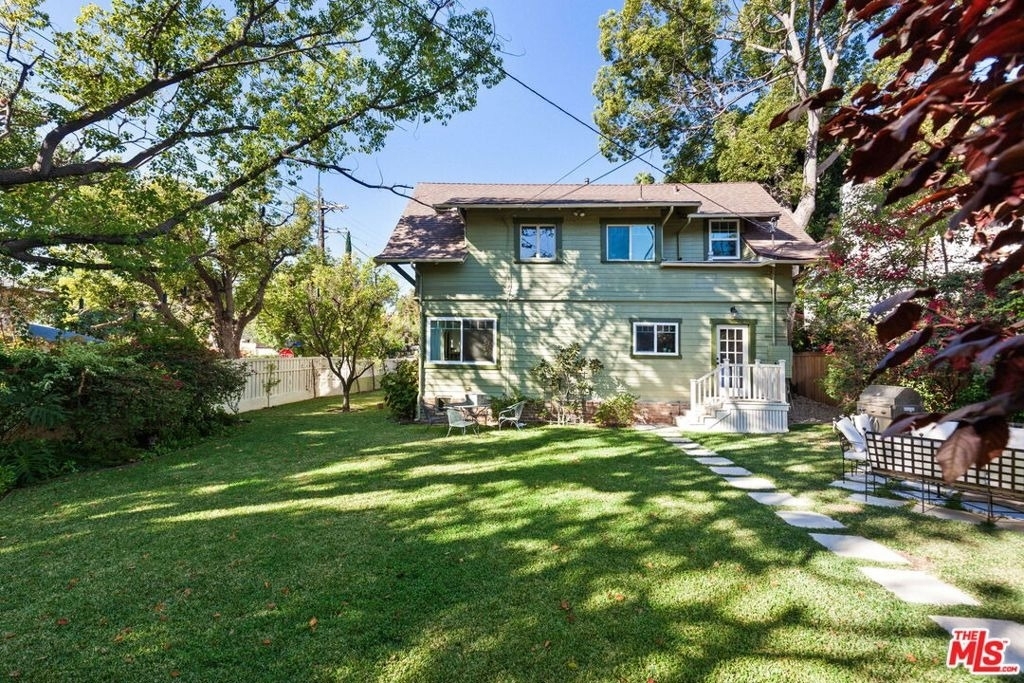 2102 N Bronson Avenue - Photo 38