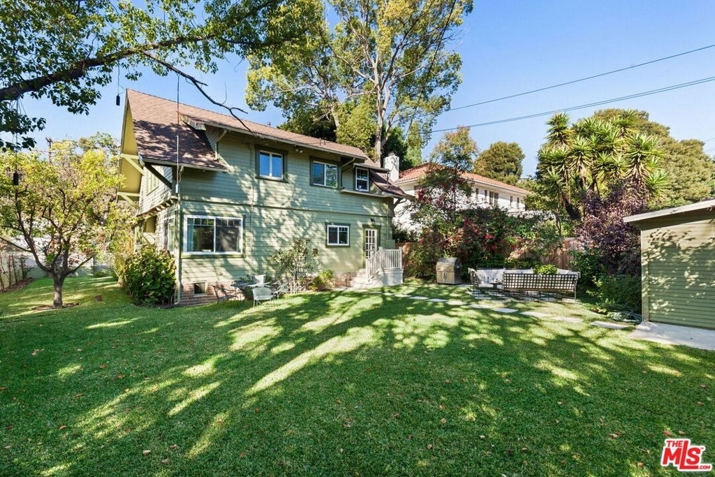 2102 N Bronson Avenue - Photo 35