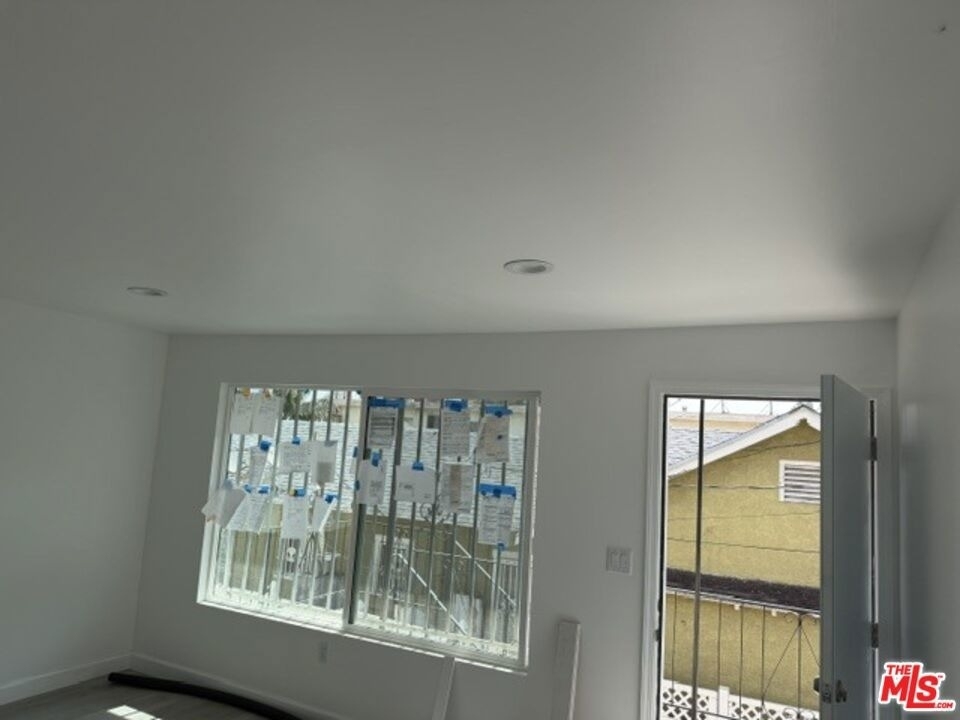 1499 W 35th Place - Photo 2