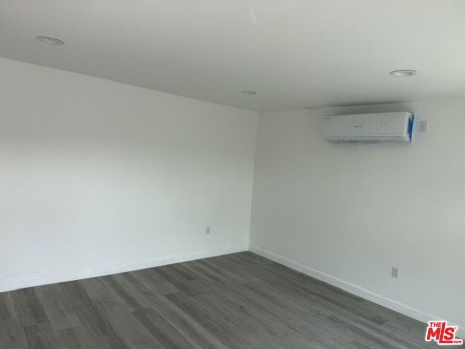1499 W 35th Place - Photo 1