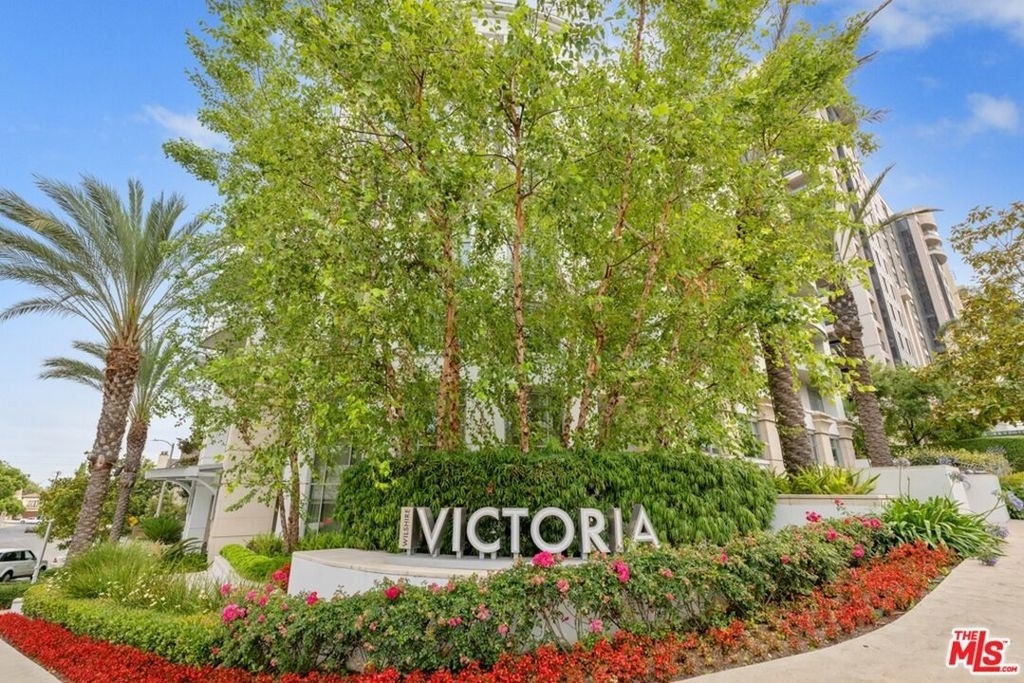 10700 Wilshire Boulevard - Photo 0