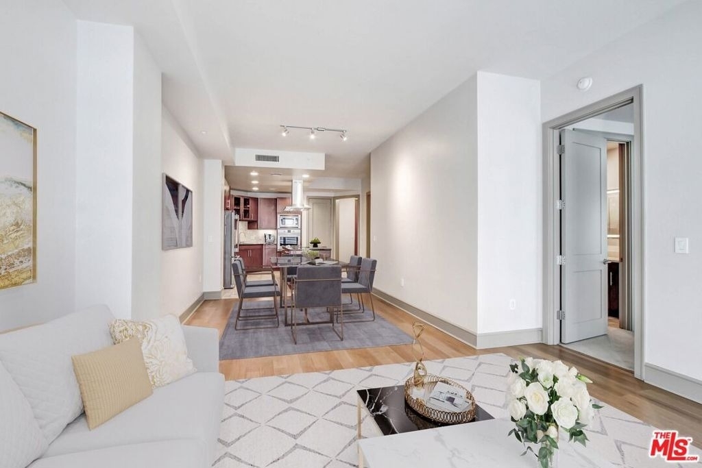 10700 Wilshire Boulevard - Photo 1