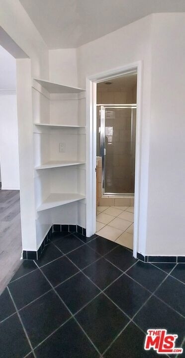1053 S Stanley Avenue - Photo 9
