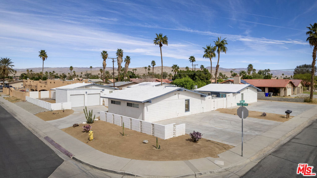 68080 Risueno Road - Photo 0