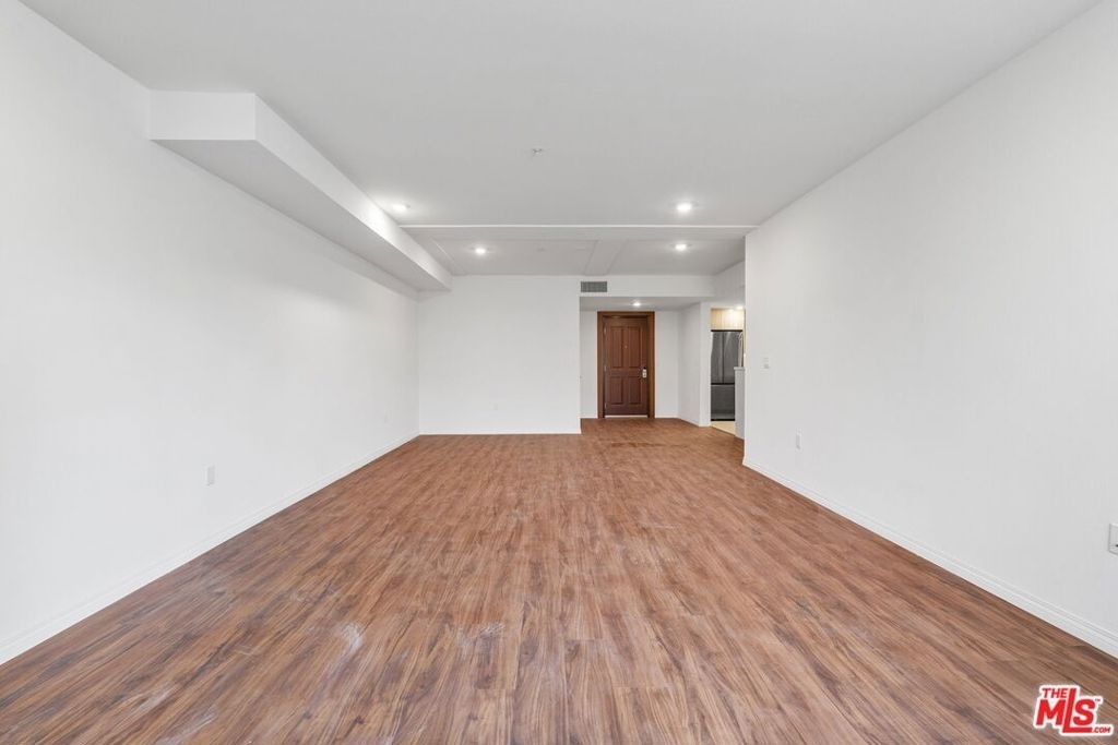 5245 Santa Monica Boulevard - Photo 9