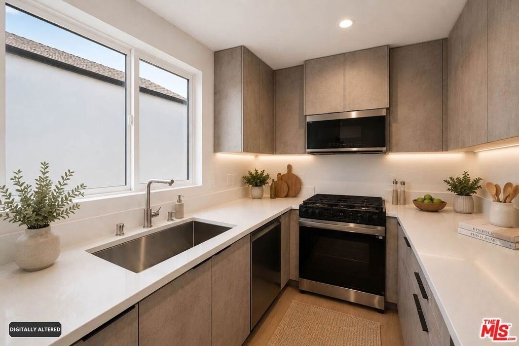 333 6th Avenue - Photo 8