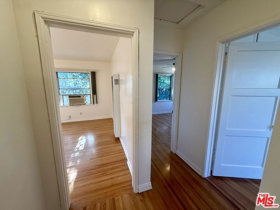 14944 Dickens Street - Photo 15