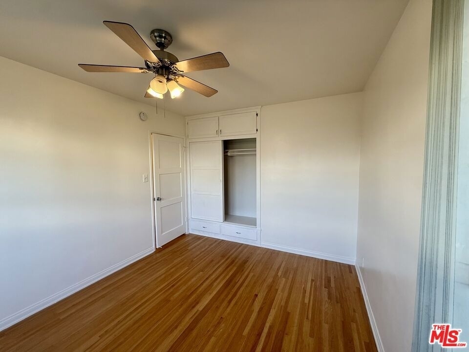 14944 Dickens Street - Photo 18