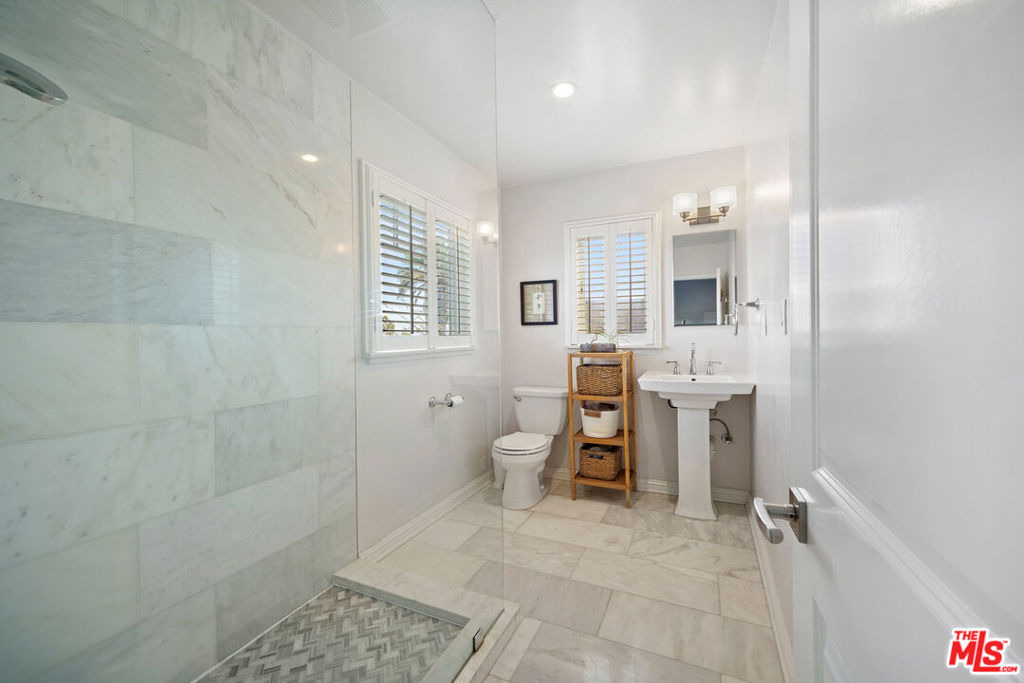 3085 Motor Avenue - Photo 27