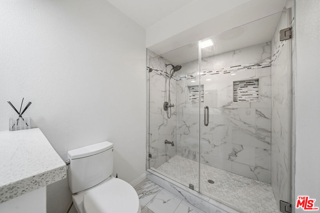 141 S Linden Drive - Photo 33