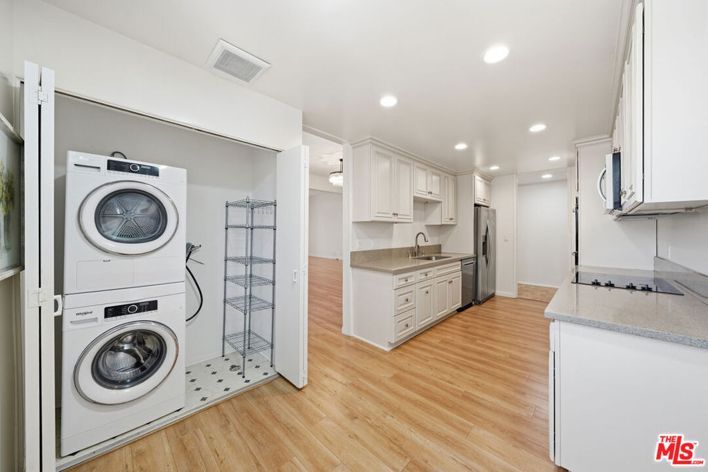 141 S Linden Drive - Photo 45