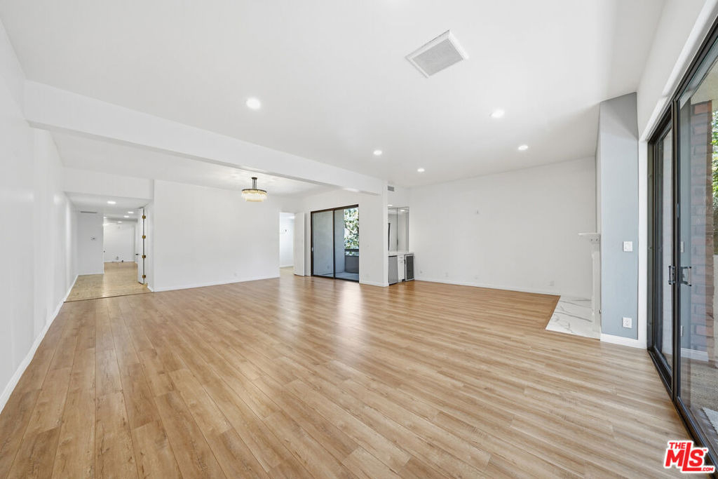 141 S Linden Drive - Photo 51