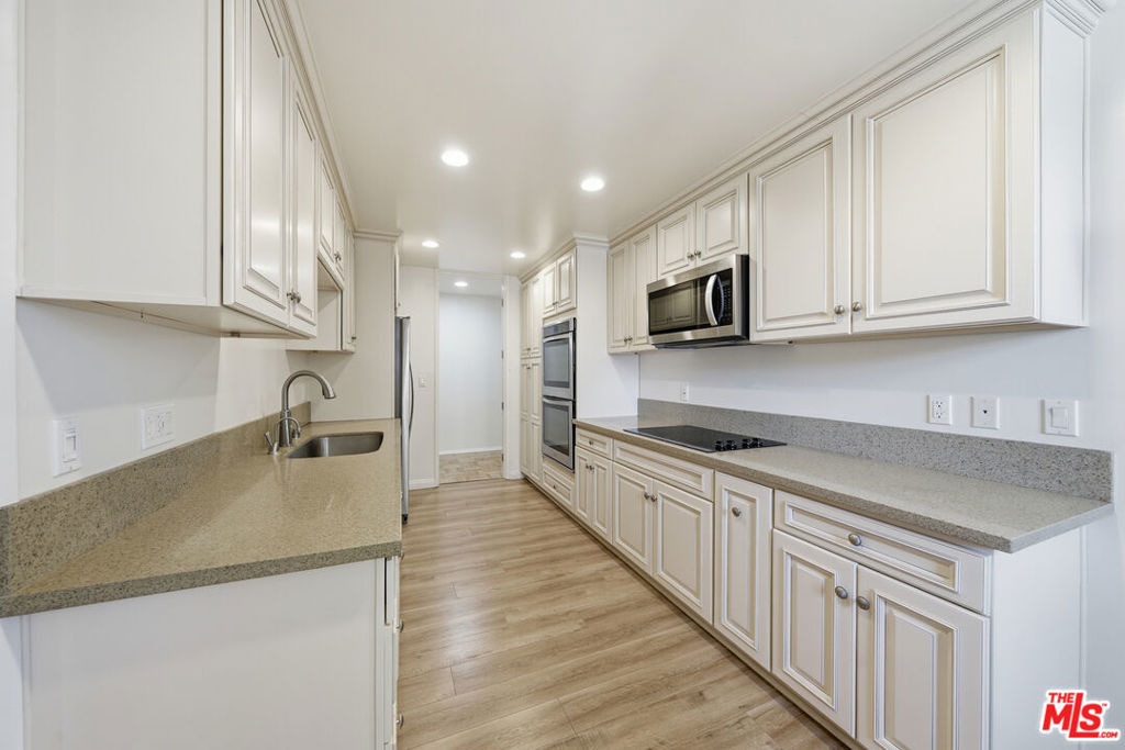 141 S Linden Drive - Photo 42