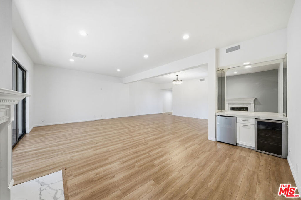 141 S Linden Drive - Photo 54