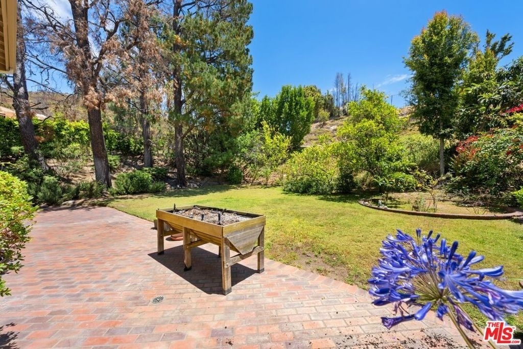 1844 Michael Lane - Photo 32
