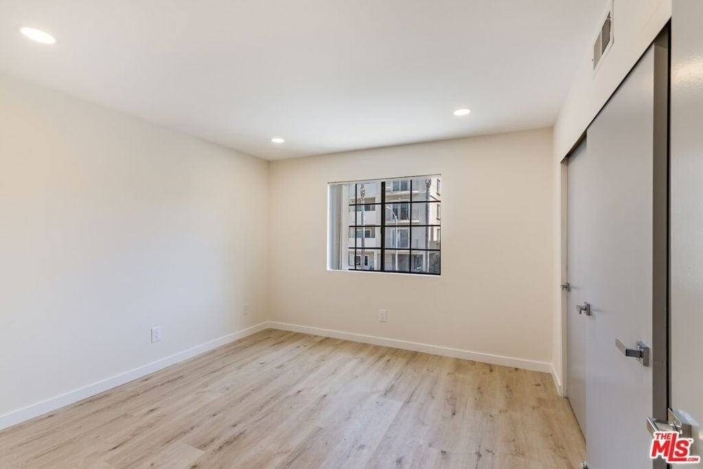 1931 Malcolm Avenue - Photo 11