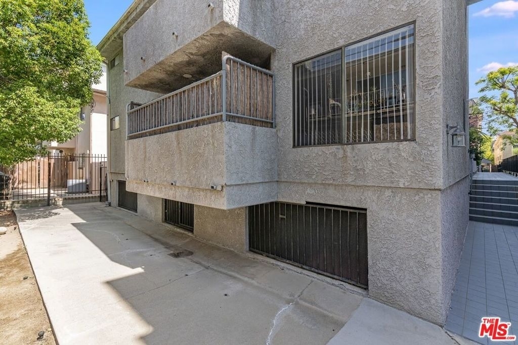 1931 Malcolm Avenue - Photo 15