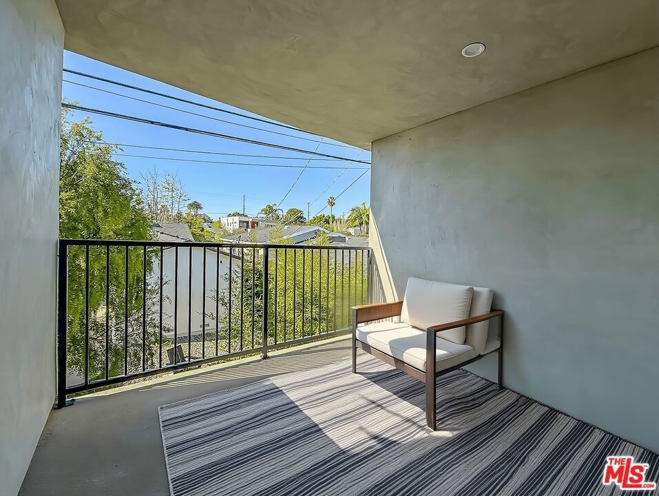 2617 Veteran Ave. - Photo 9
