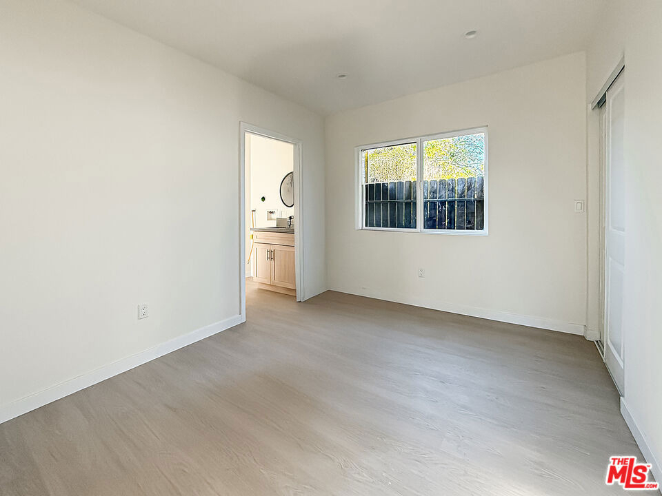 2619 Veteran Ave. - Photo 10