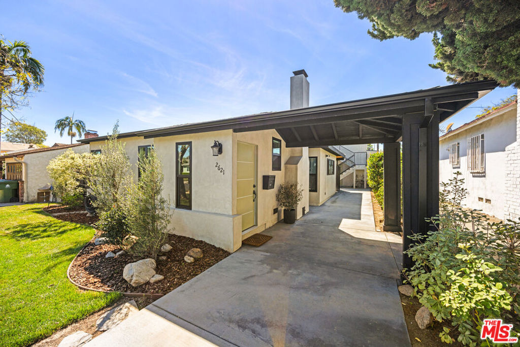 2621 Veteran Ave. Avenue - Photo 1
