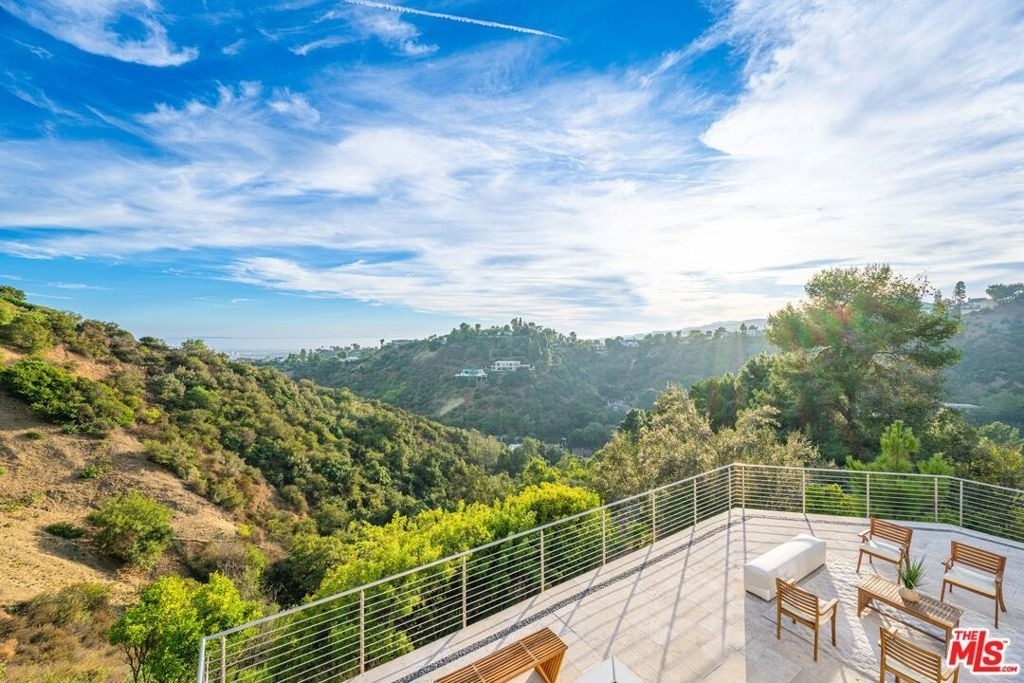 1121 Roberto Lane - Photo 25