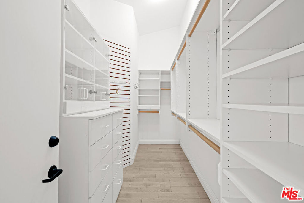 1121 Roberto Lane - Photo 15