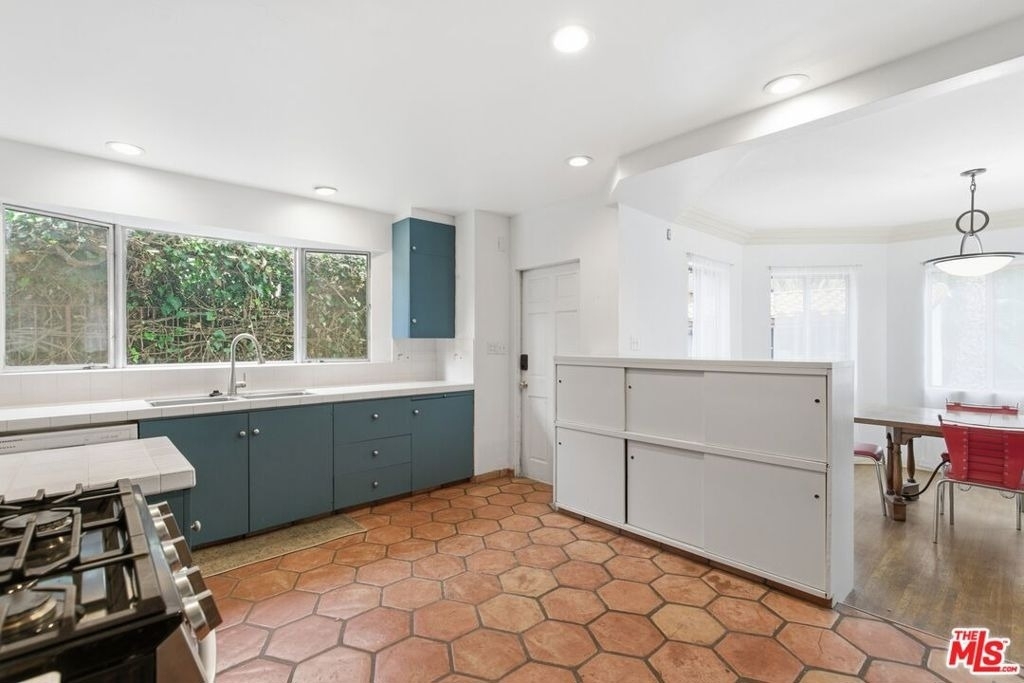1530 Valley View Road - Photo 15