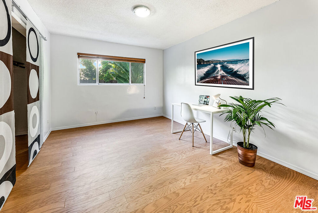 5919 Chula Vista Way - Photo 12