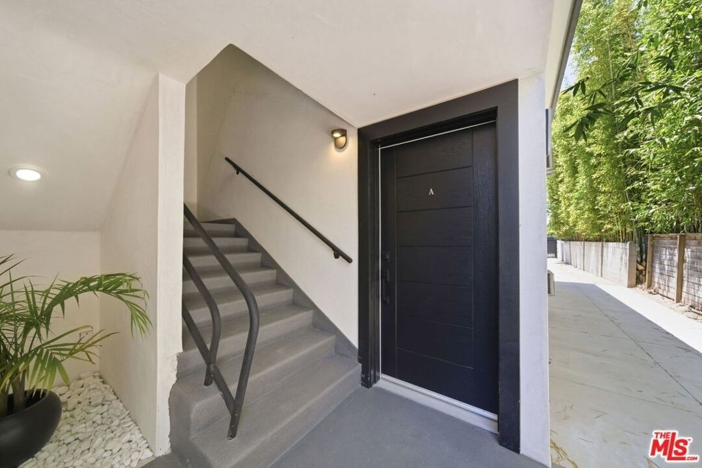 333 6th Avenue - Photo 18