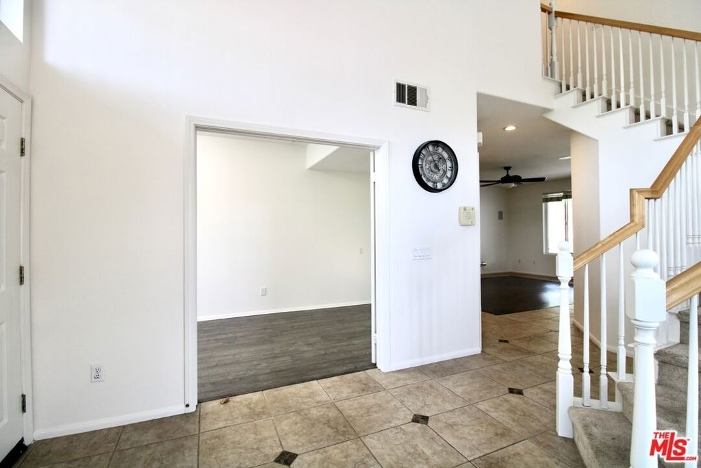 1124 Acapulco Avenue - Photo 4