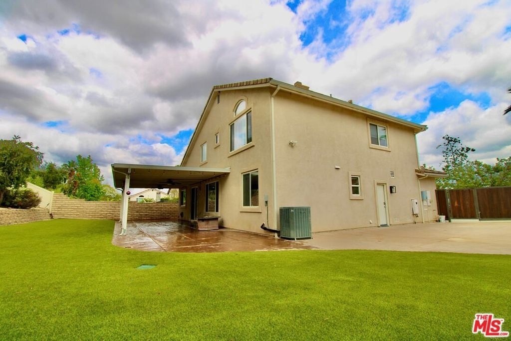 1124 Acapulco Avenue - Photo 37