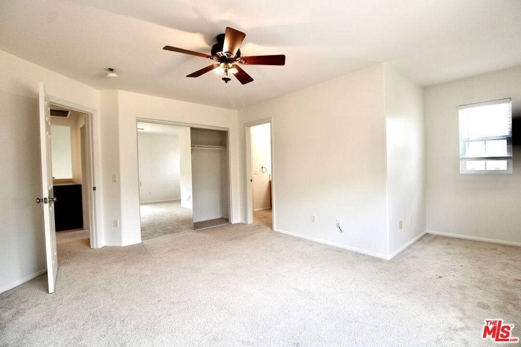 1124 Acapulco Avenue - Photo 23