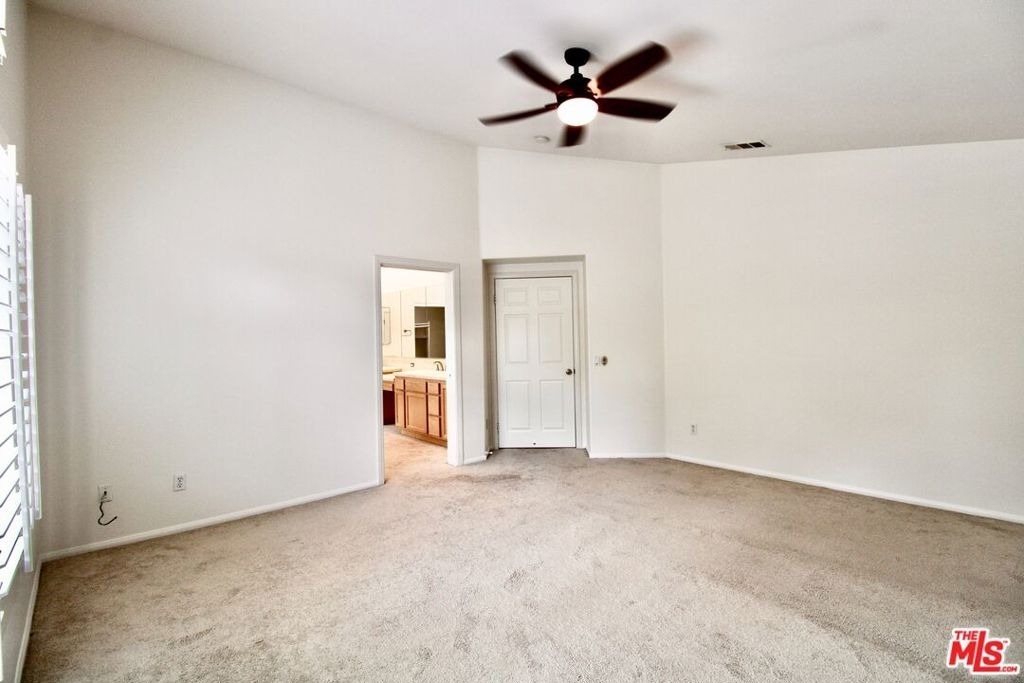 1124 Acapulco Avenue - Photo 25