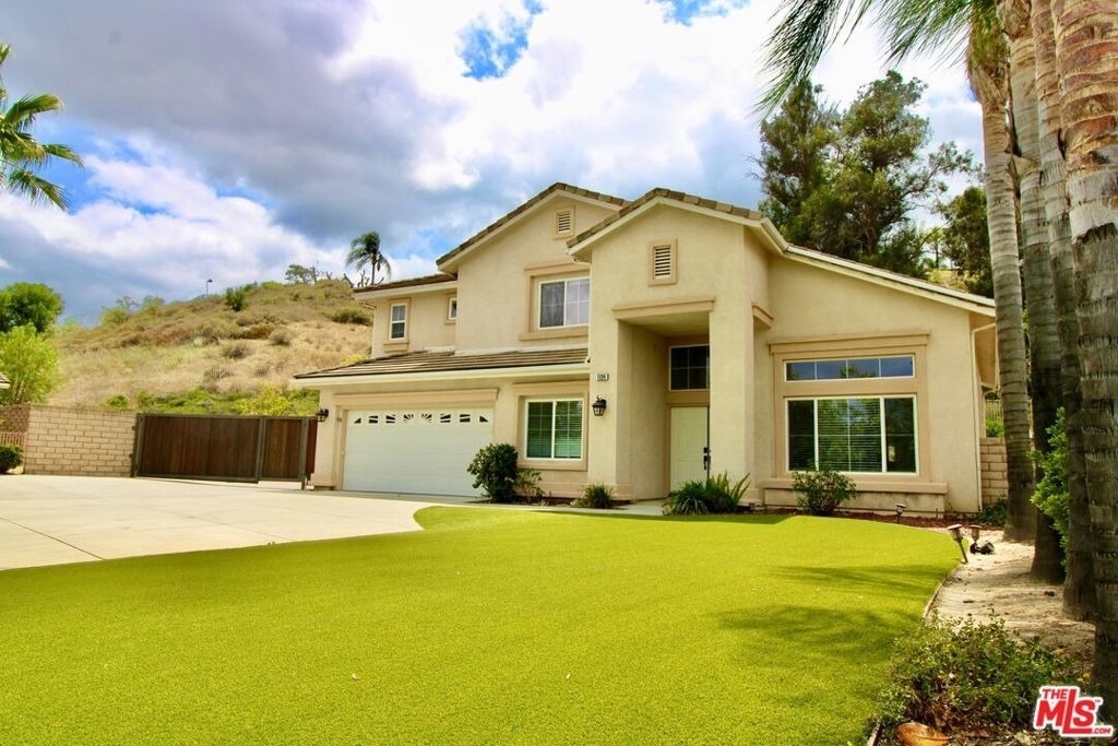 1124 Acapulco Avenue - Photo 2