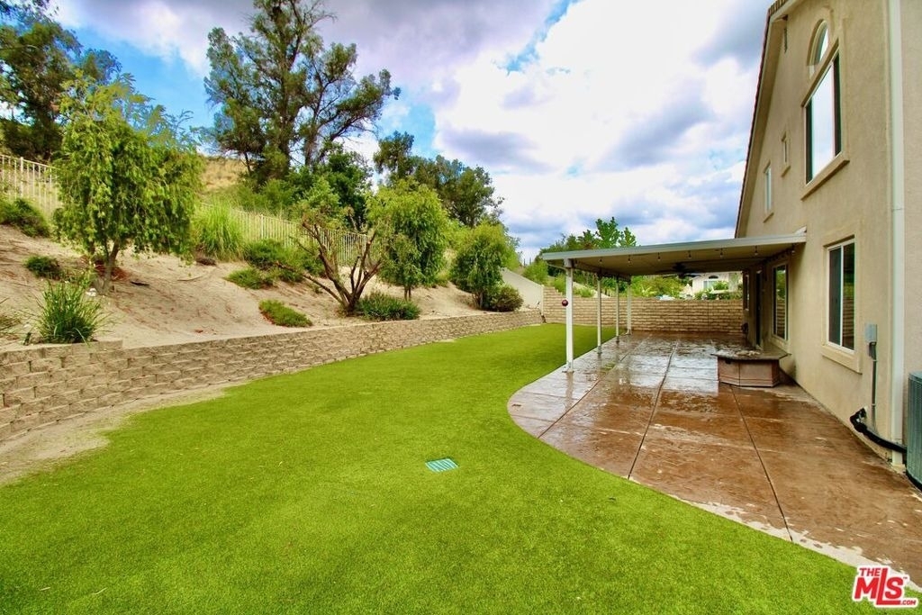 1124 Acapulco Avenue - Photo 38