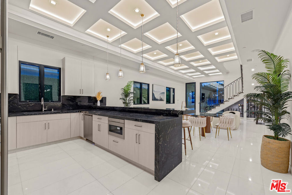 9511 National Boulevard - Photo 8