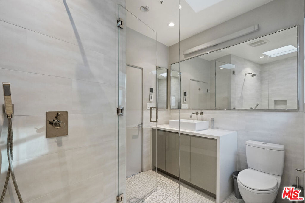 7700 Willow Glen Road - Photo 27