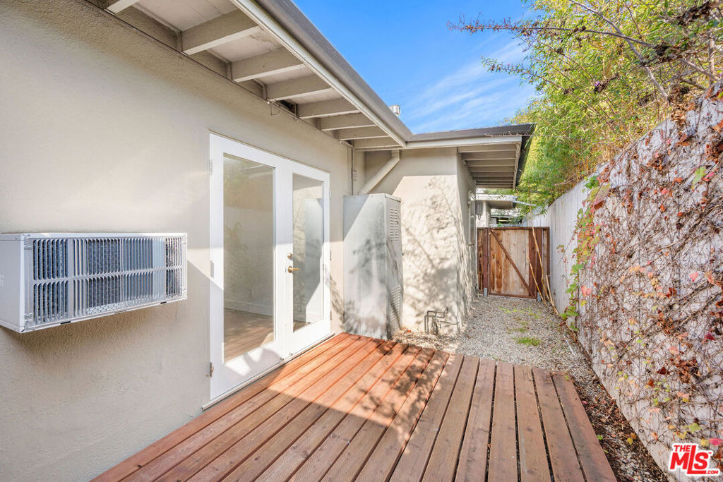 1819 Euclid Street - Photo 11