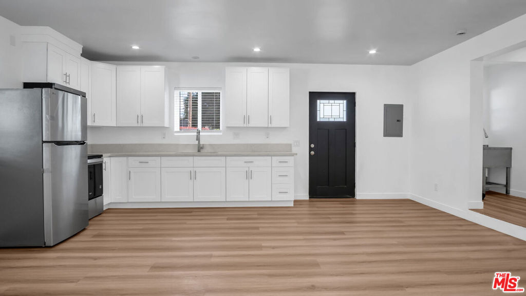 15559 Three Palms Street - Photo 3