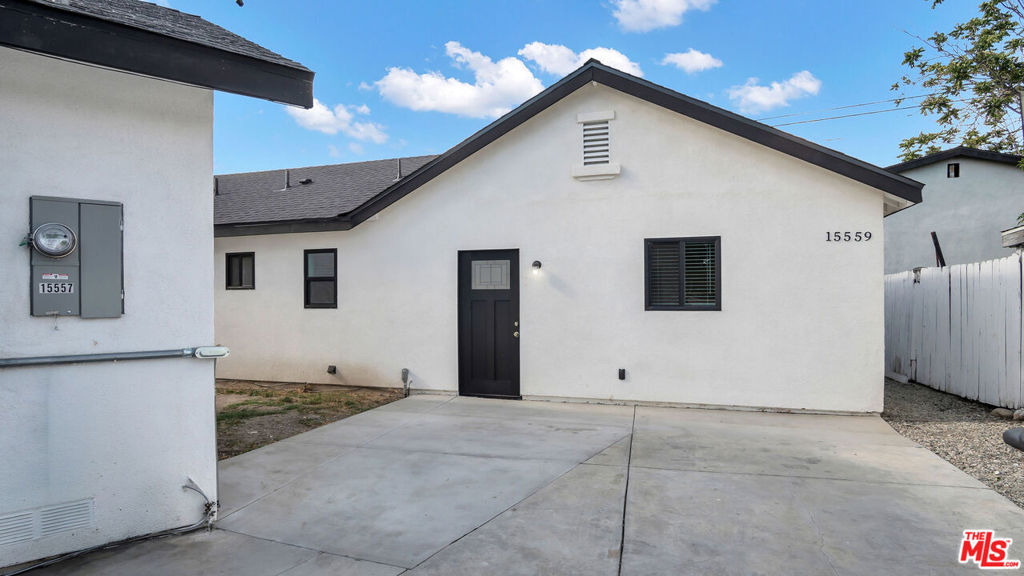 15559 Three Palms Street - Photo 1