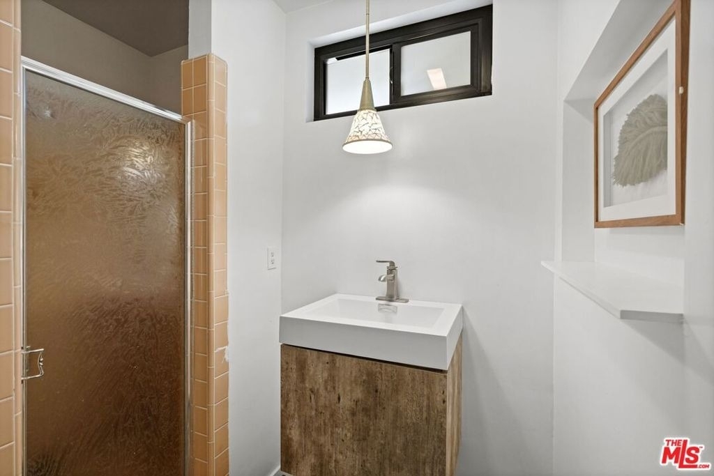 6558 Lasaine Avenue - Photo 27