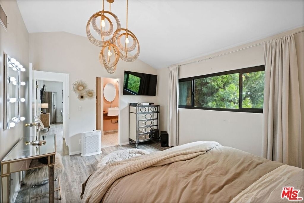 6558 Lasaine Avenue - Photo 32