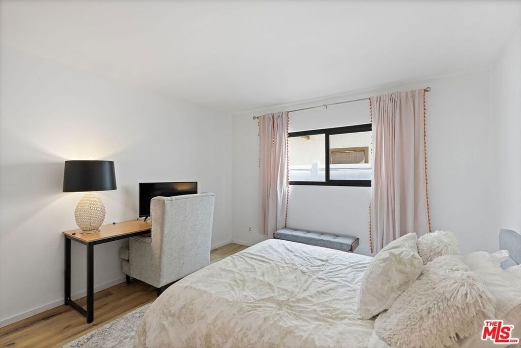 6558 Lasaine Avenue - Photo 23