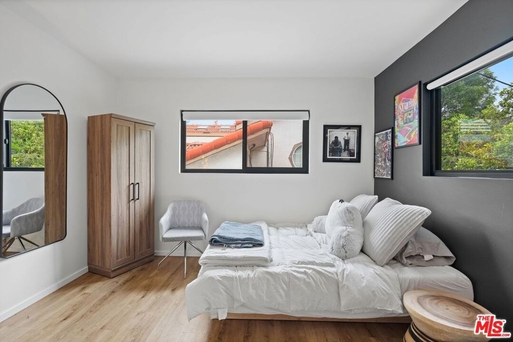 6558 Lasaine Avenue - Photo 8