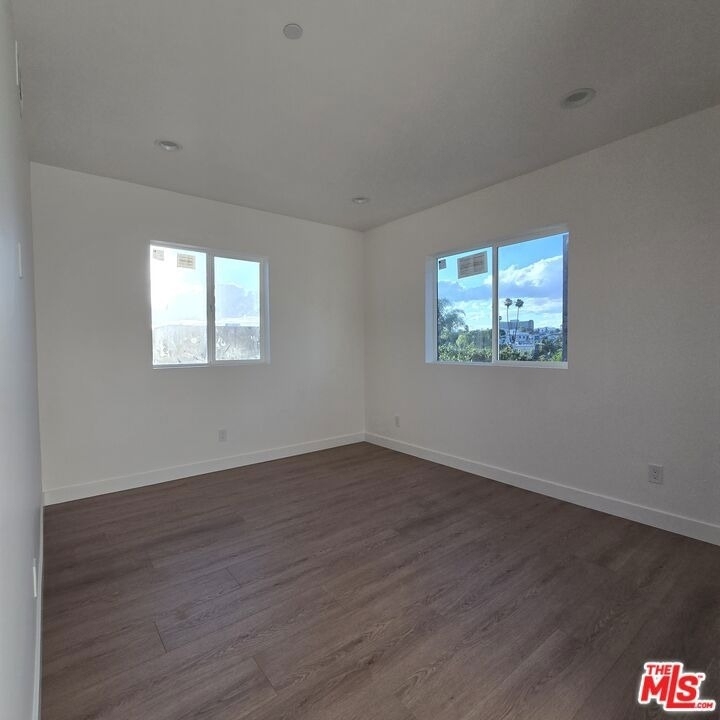 10829 Peach Grove Street - Photo 14