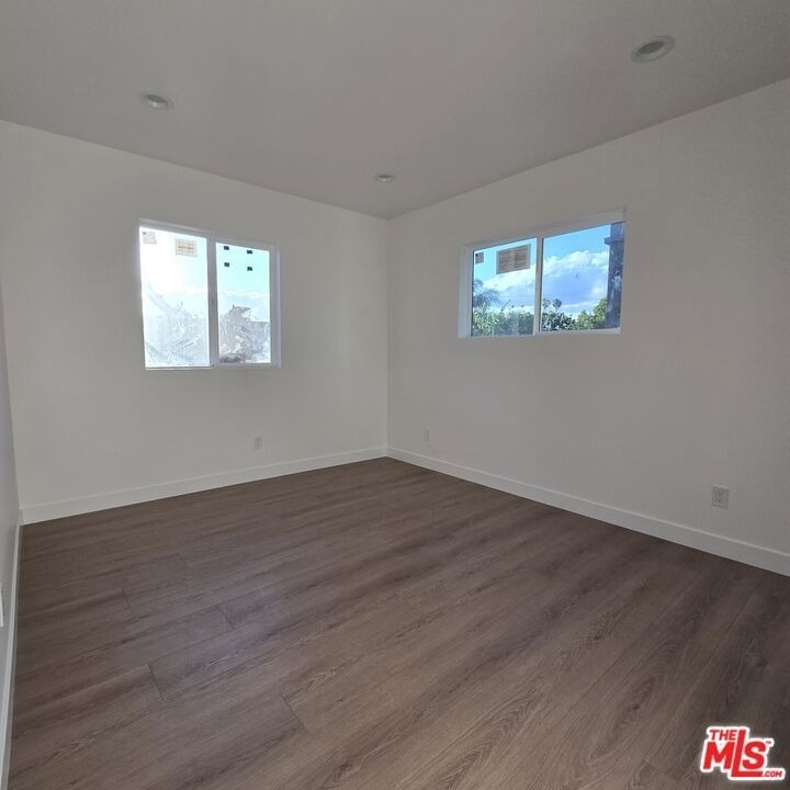10829 Peach Grove Street - Photo 9