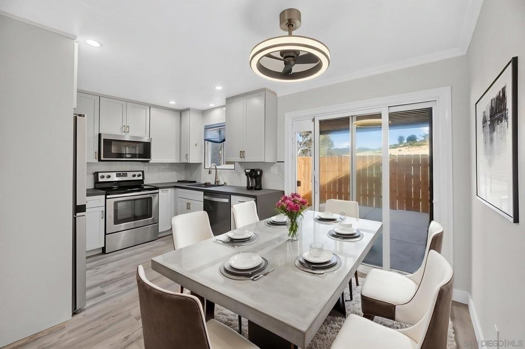 8009 Calle Fanita - Photo 0