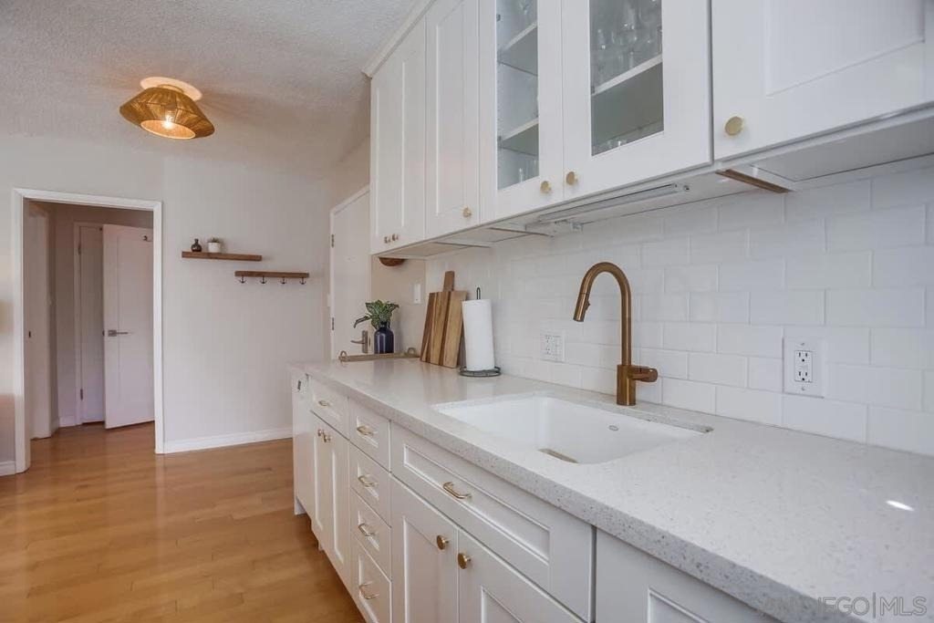 245 Coast - Photo 10